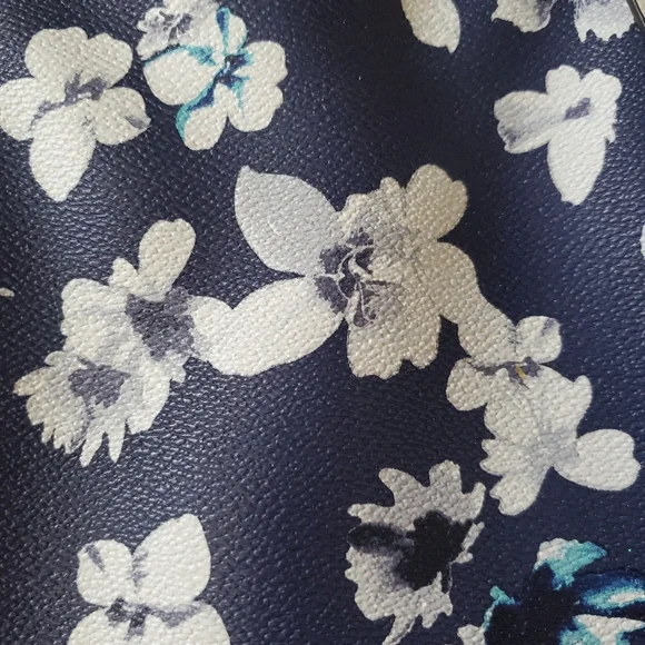 Liz Clairborne Floral Purse - Picture 5 of 5